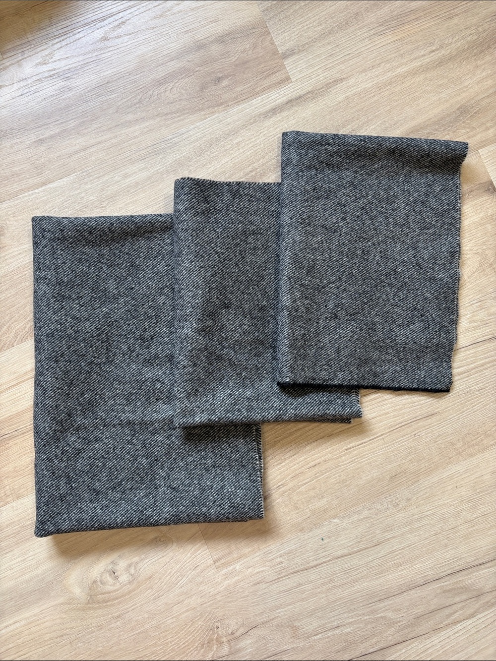 100% wool fabric remnants